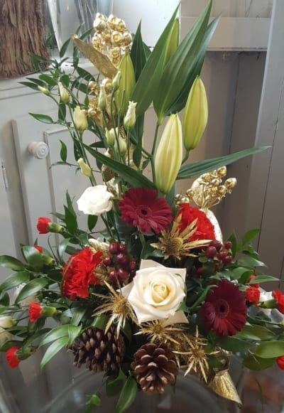 christmas arrangement flowers tipperary
